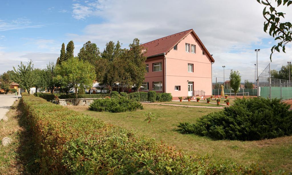 Hotel Pamira Sibiu Dış mekan fotoğraf