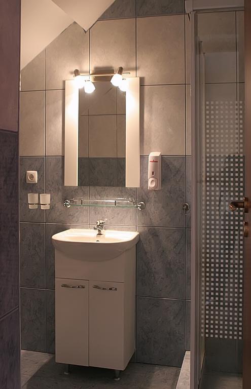 Hotel Pamira Sibiu Oda fotoğraf